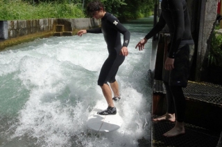 Riversurfboard_b
